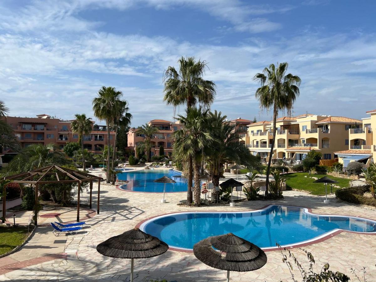 Tropical Paradise In Harbour Paphos, Central & Close To Beach Exterior foto