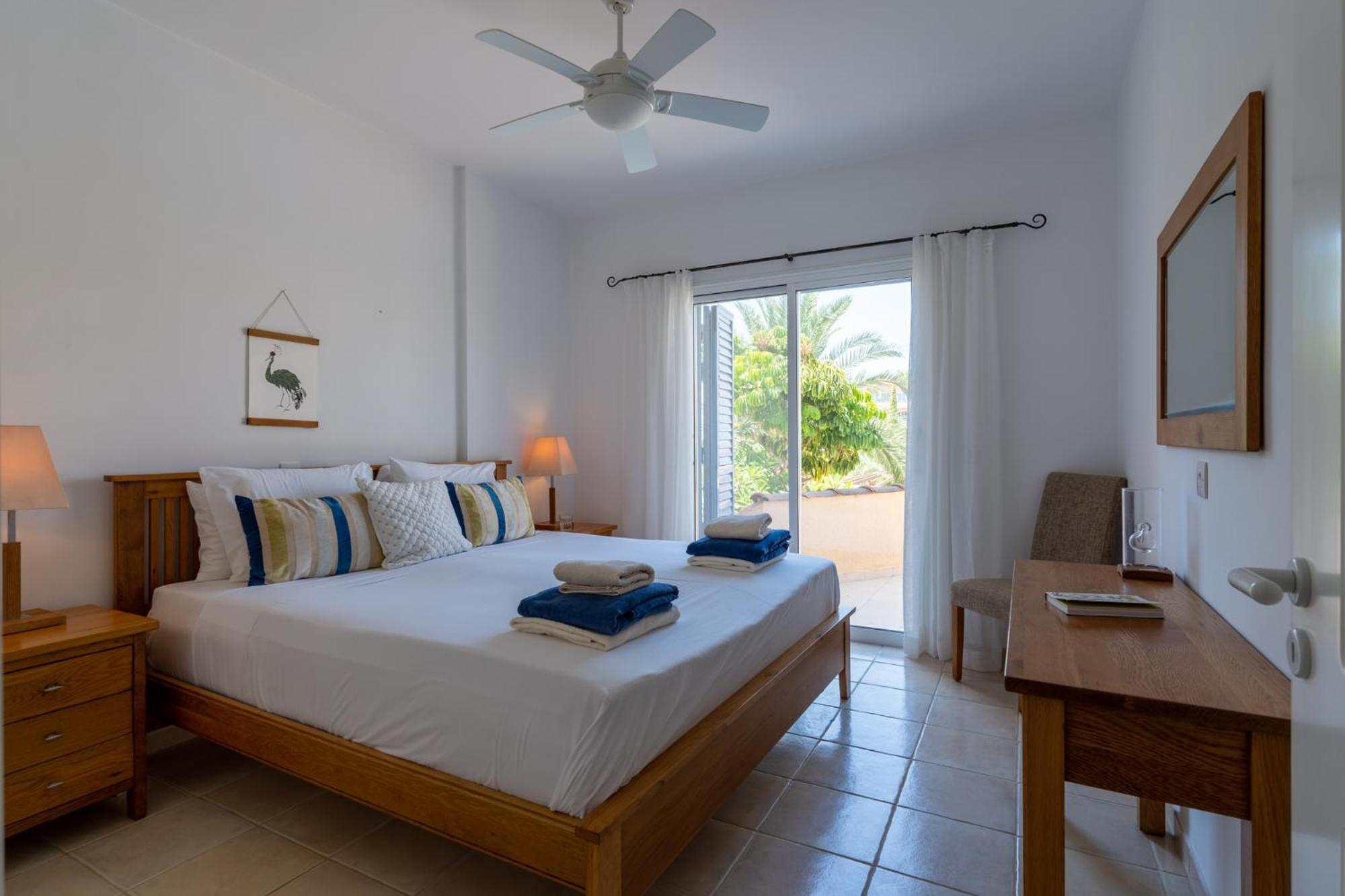 Tropical Paradise In Harbour Paphos, Central & Close To Beach Exterior foto